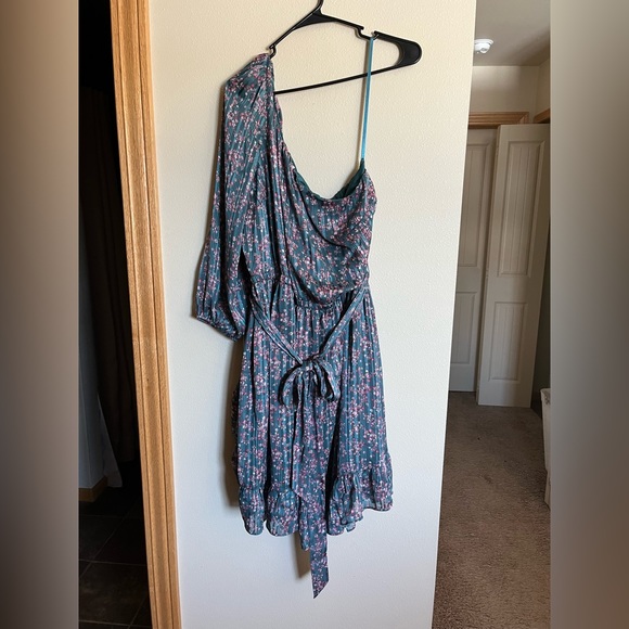 Lane Bryant one shoulder fit and flare - Picture 5 of 5